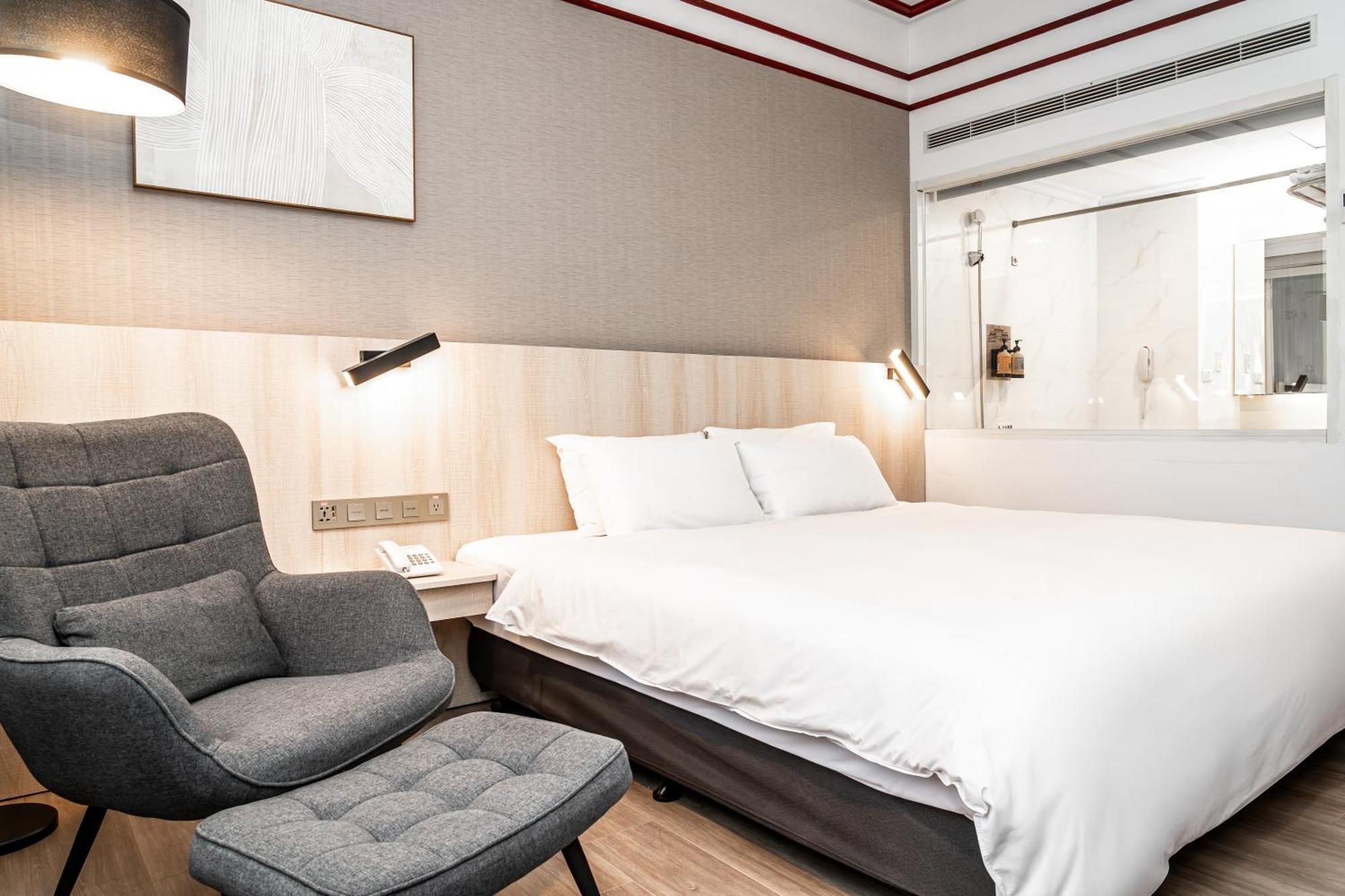T Hotel Taichung Exterior photo